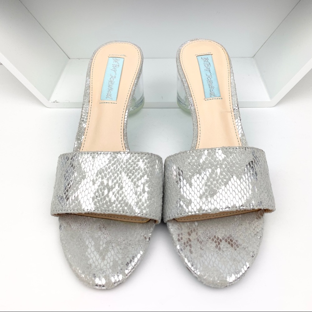Betsey Johnson Acrylic Silver Heels Bridal Block Bride - Picture 5 of 9